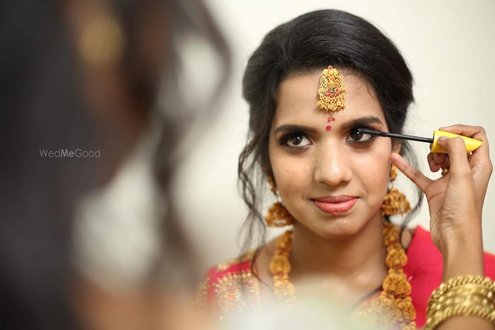 Photo From Susmitha on her Engagement - By SAHASRRA- Makeup by Vandana Muruganantham