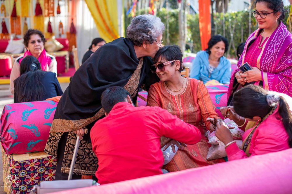 Photo From Deeksha's Mehandi Set - By Weddings by Ananya Rijhwani