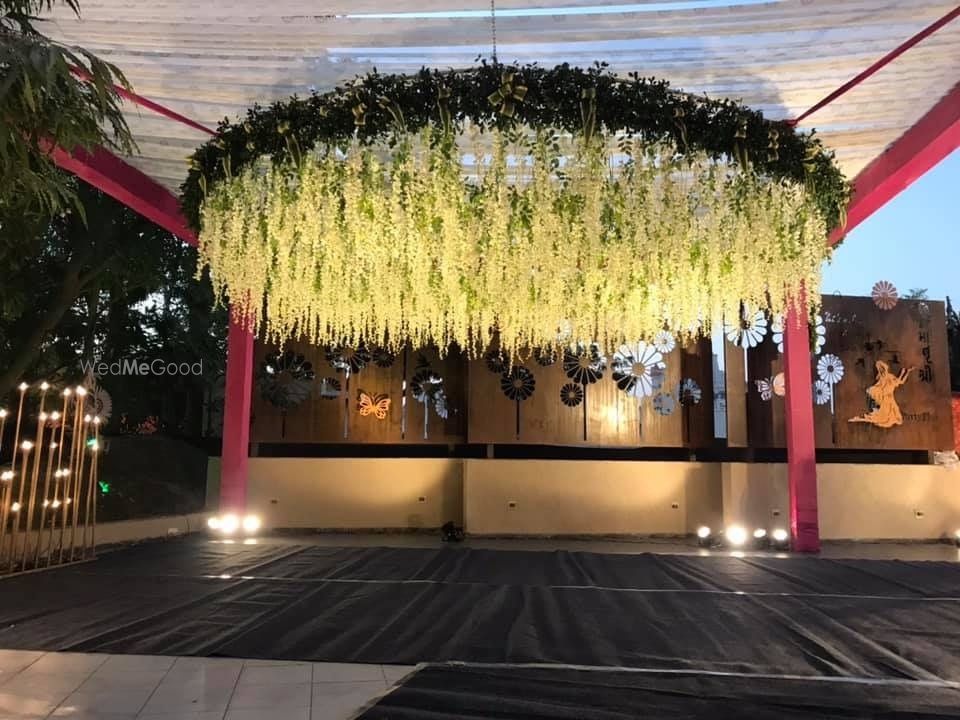 Photo From Party Plot Banquet Decoration  - By Decent Florist