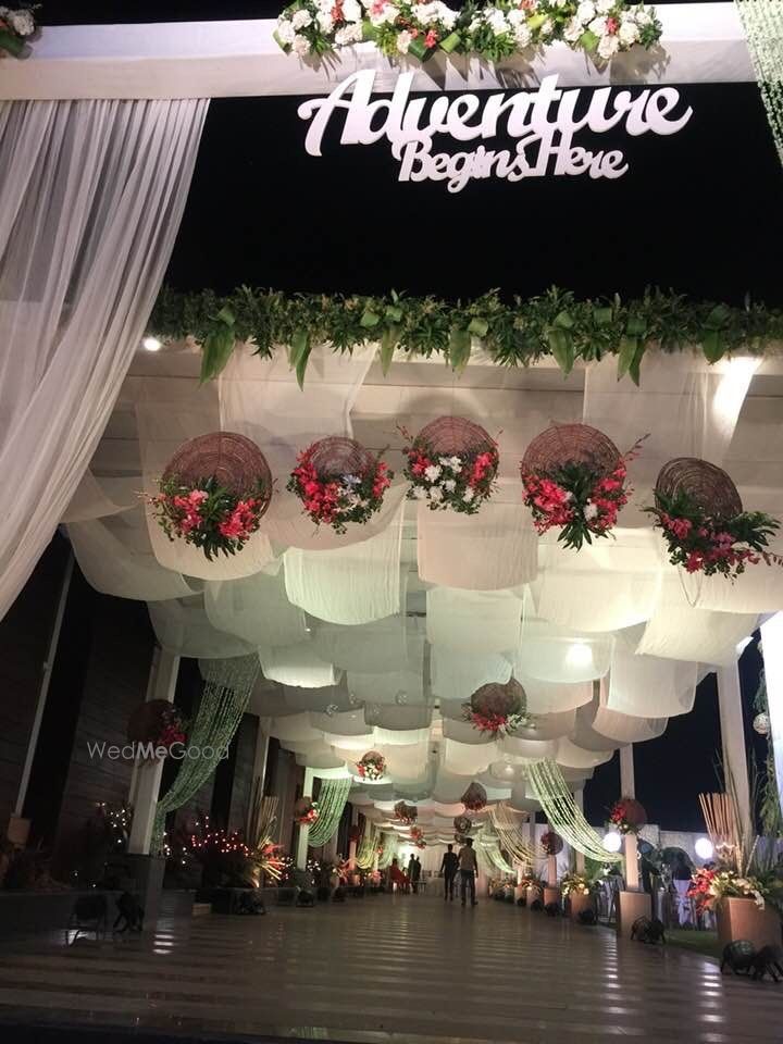 Photo From Party Plot Banquet Decoration  - By Decent Florist