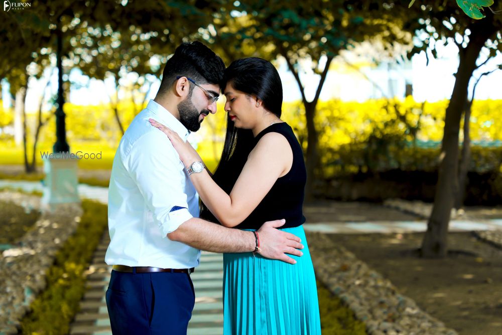 Photo From Anuj & Saumya Pre-Wedding Shoot - By FlipOn Media