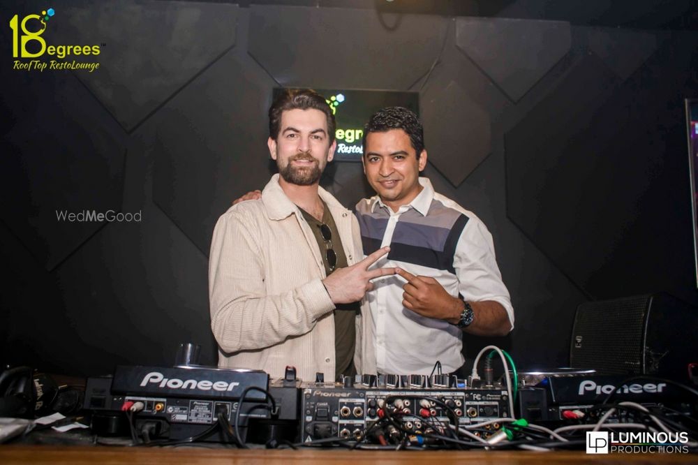 Photo From DJ Vispi Live performing with Famous Bollywood Celebs. - By DJ Vispi