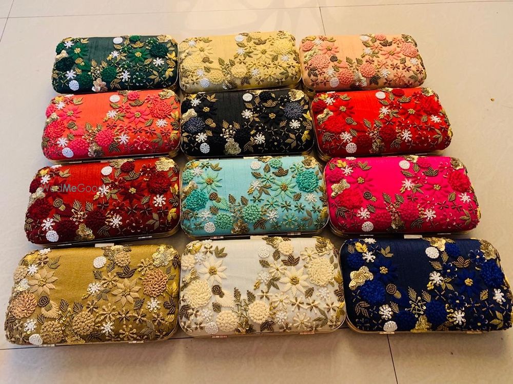 Photo From Zardosi Box Clutch - By SG Craftbazar