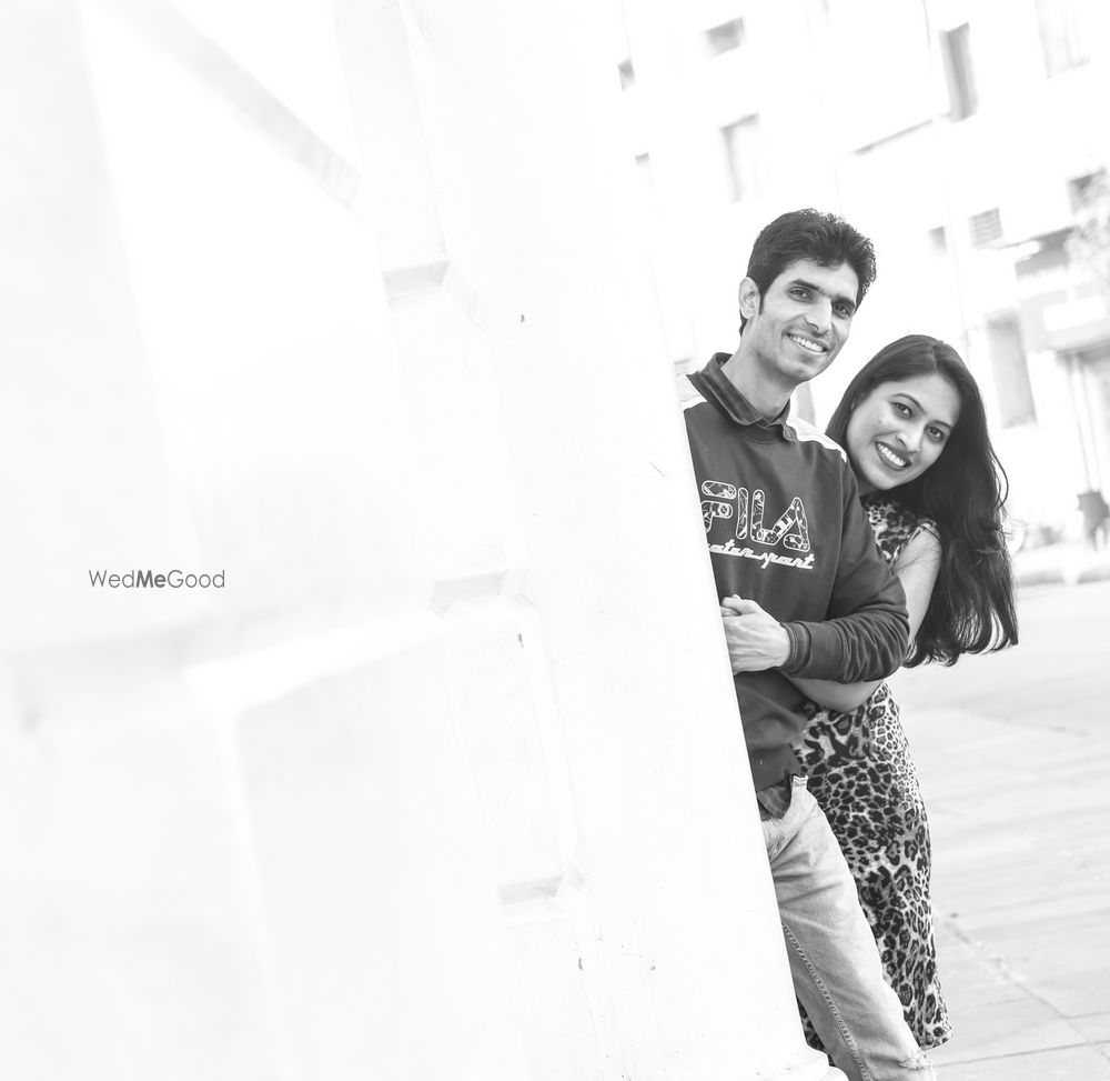 Photo From pre wedding - By Monga Photography