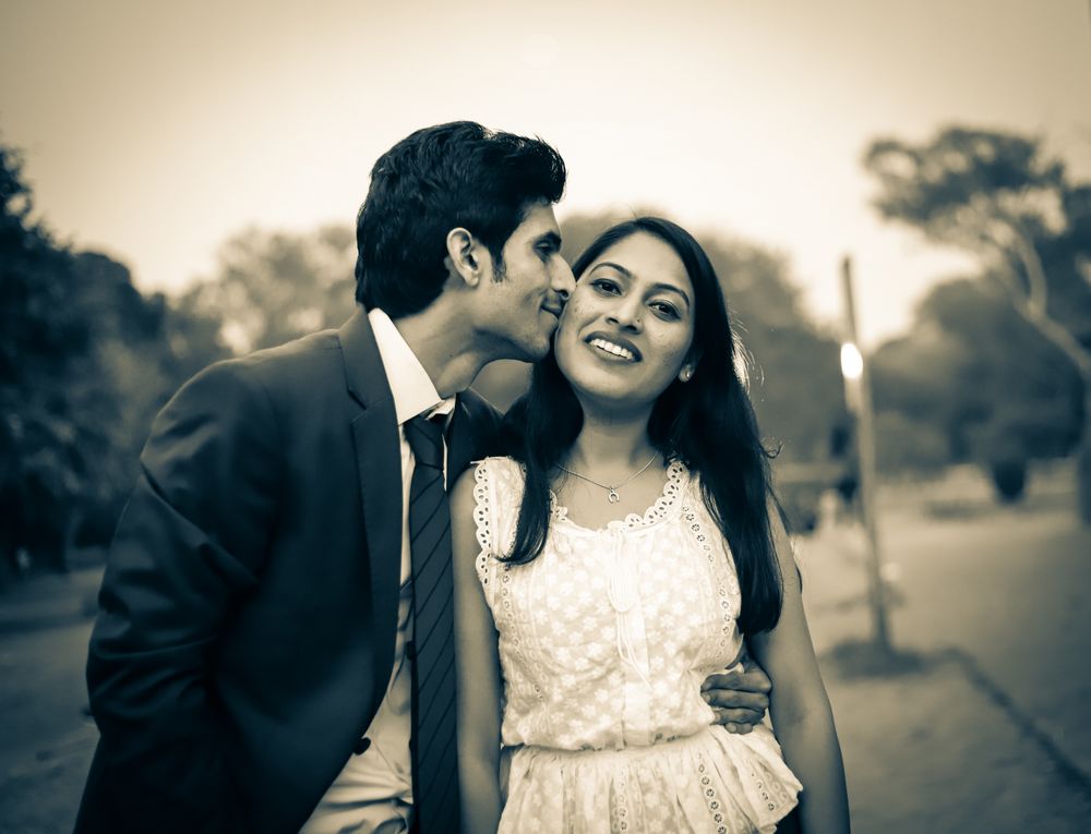 Photo From pre wedding - By Monga Photography