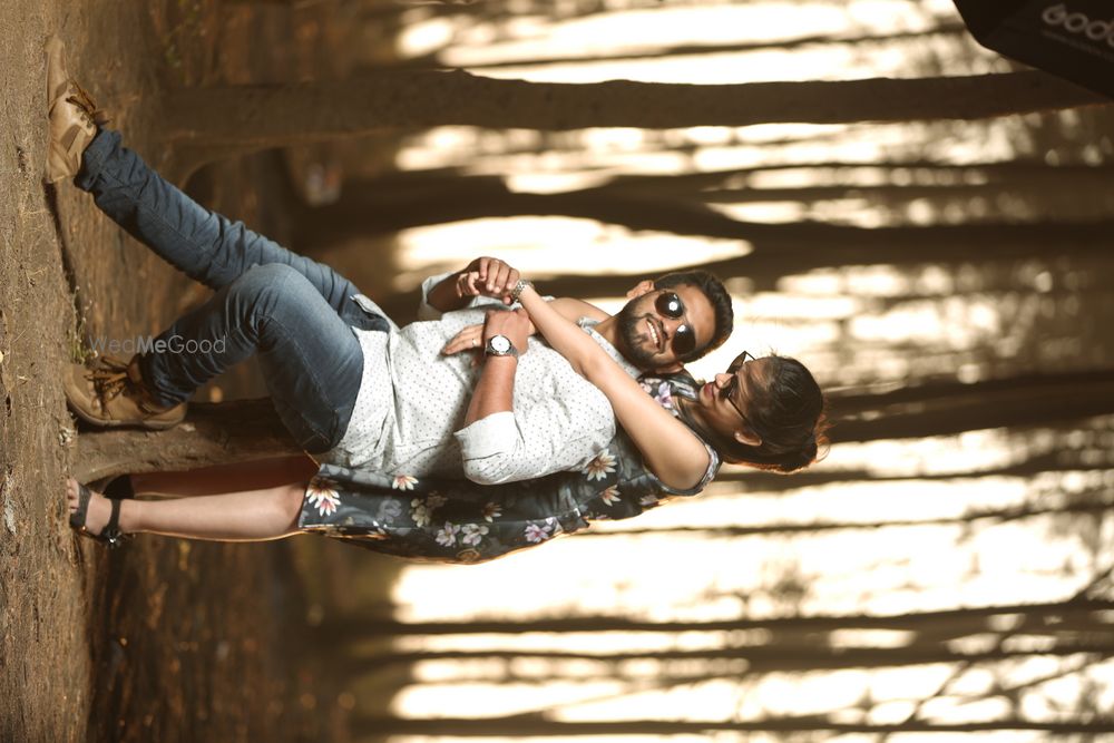 Photo From Pre wedding - Mandar With Shruti  - By Suprit Devlekar Photography