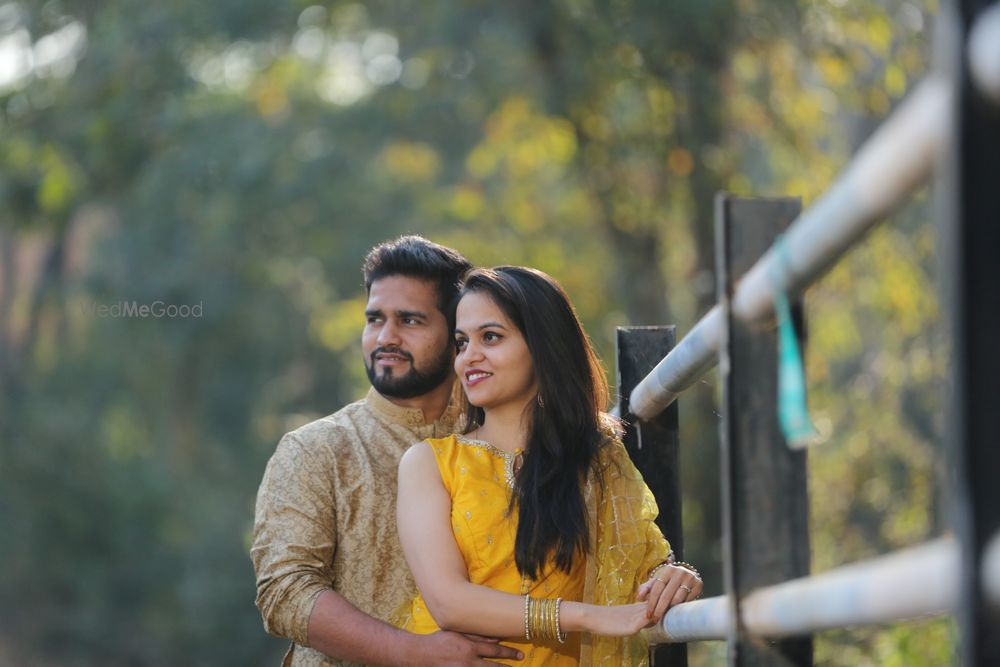 Photo From Pre wedding - Mandar With Shruti  - By Suprit Devlekar Photography