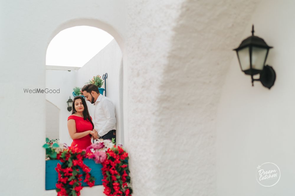 Photo From Akanksha & Amit Pre-Wedding | Sets in the City  - By Dreamcatchers Photography