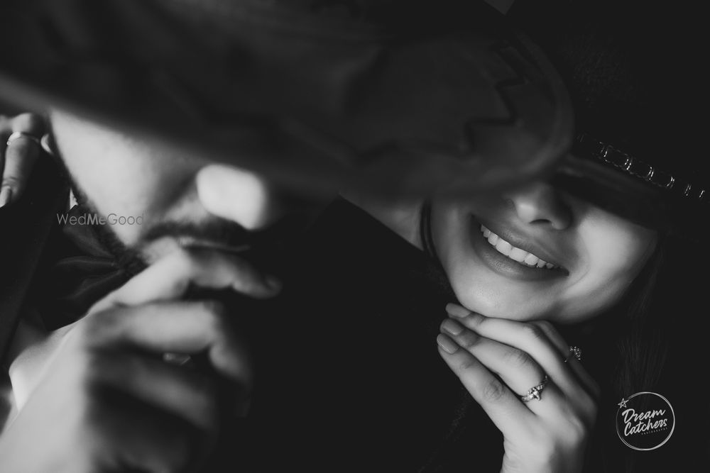 Photo From Akanksha & Amit Pre-Wedding | Sets in the City  - By Dreamcatchers Photography