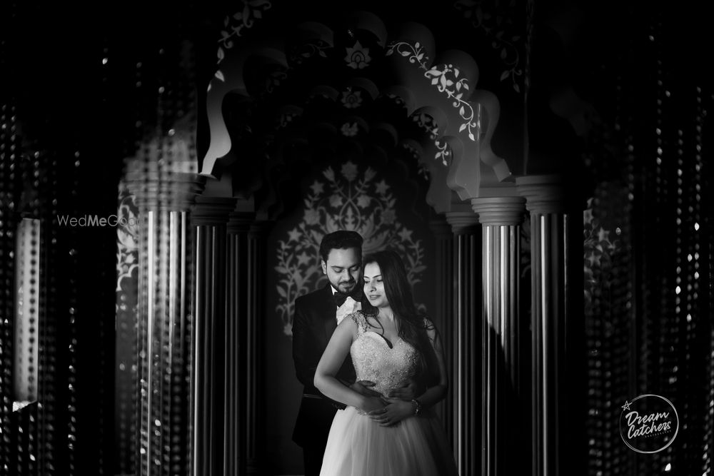 Photo From Akanksha & Amit Pre-Wedding | Sets in the City  - By Dreamcatchers Photography