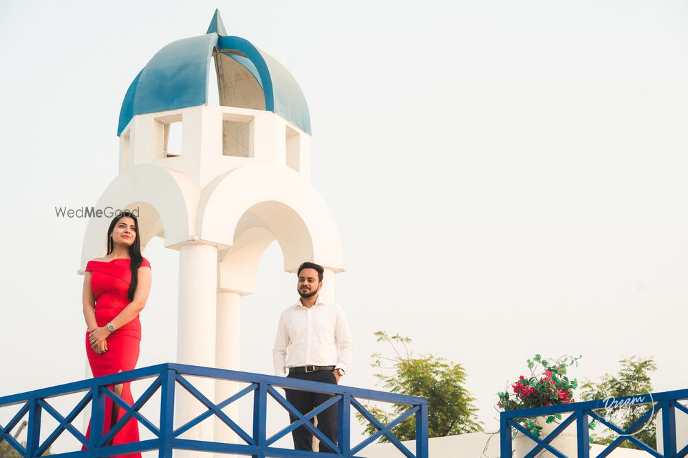 Photo From Akanksha & Amit Pre-Wedding | Sets in the City  - By Dreamcatchers Photography