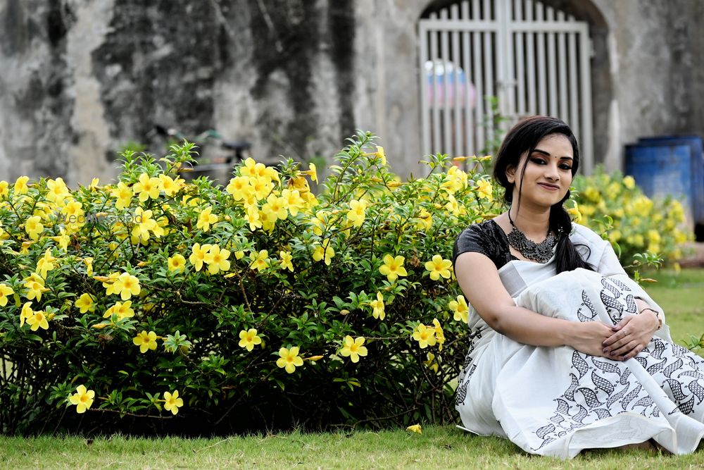 Photo From Kerala Silver Tissue Kasavu Saree with Embroidery by Southloom.com - By Southloom