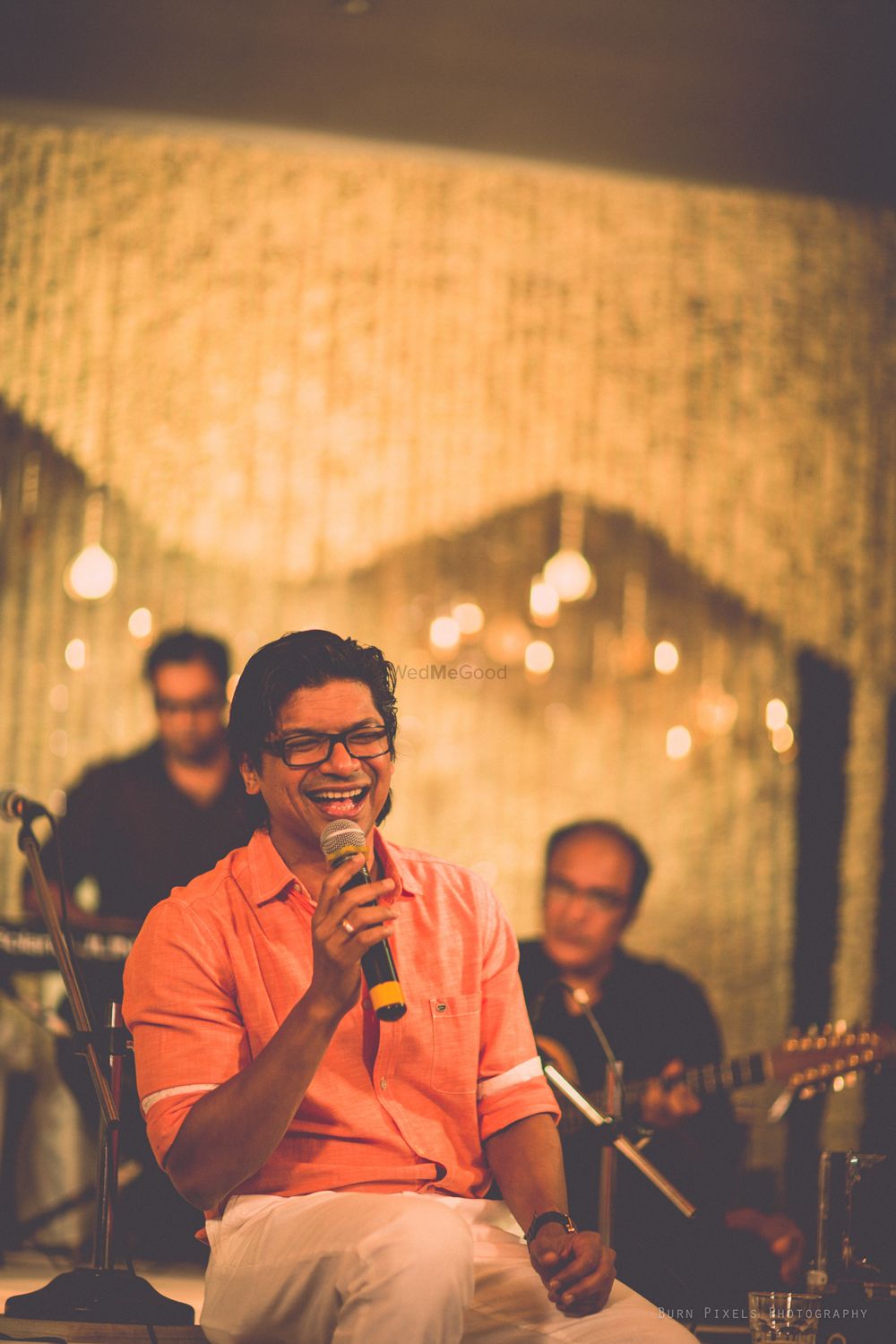 Photo of Shaan Singing at Wedding Sangeet