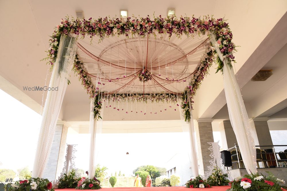 Photo From Barat Swagat N Varmala - By Dream Banquets Pvt. Ltd.