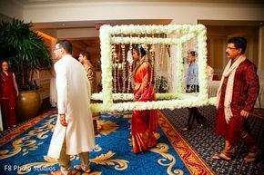 Photo From bride and groom grand entry - By Momentz Wedding Planner