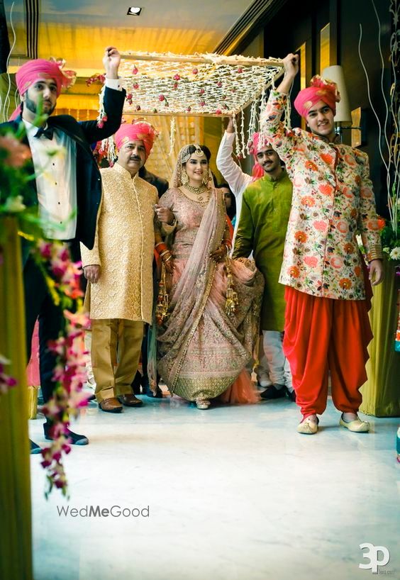 Photo From bride and groom grand entry - By Momentz Wedding Planner