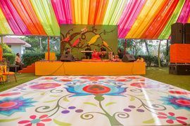 Photo From Mehendi theme decor - By Momentz Wedding Planner