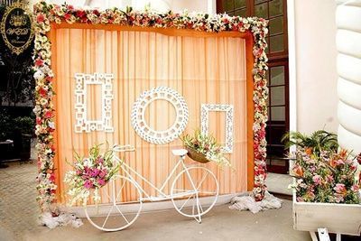 Photo From photo booth decor - By Momentz Wedding Planner