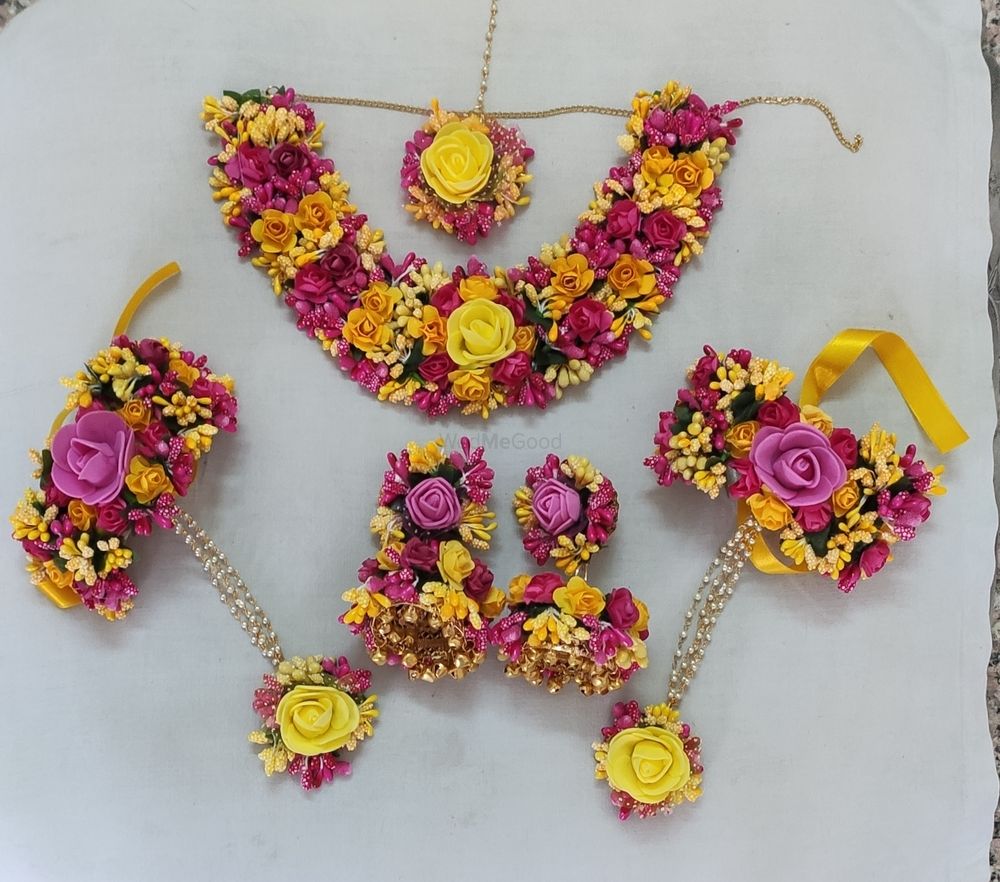 Photo From floral jewellery - By Aditi Creations