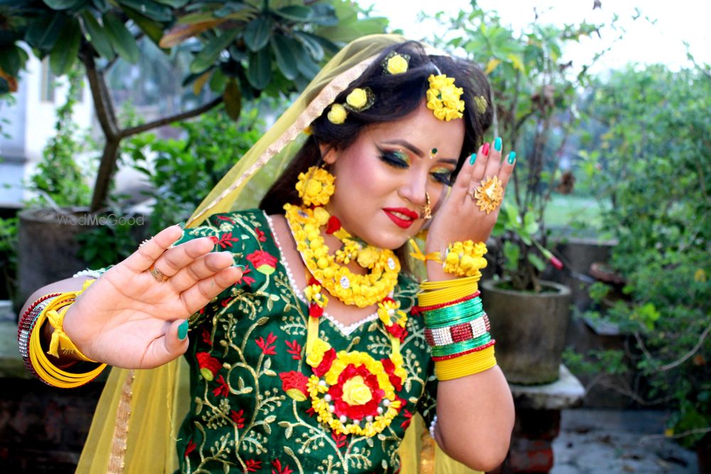 Photo From Haldi Look - By Dibya's Makeover