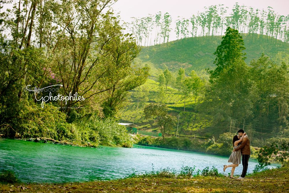 Photo From V+K Pre Wedding Shoot - By The Photophiles