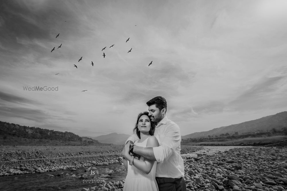 Photo From Deepak & Radhika Pre Wedding - By J.S Photography Studios