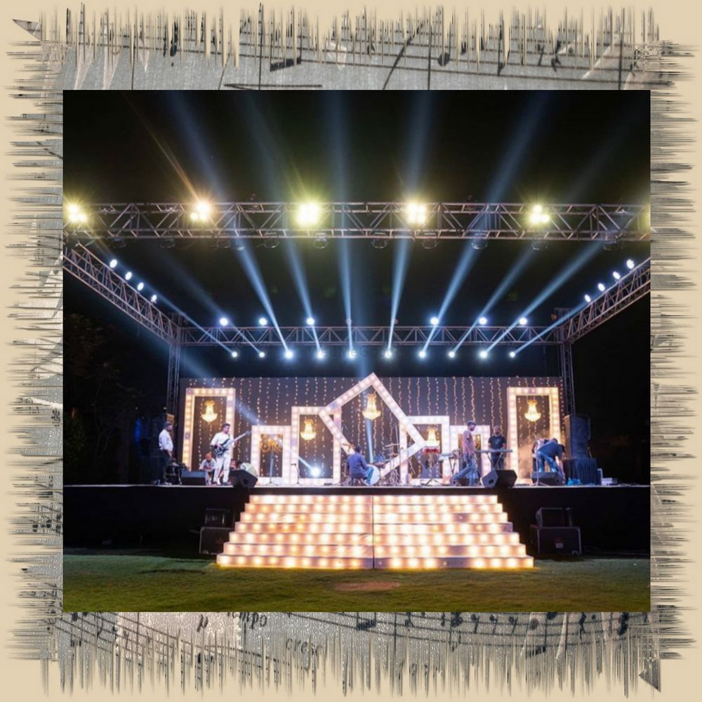Photo From Stage With Photo Frame Background - By Moonshine Events & Entertainments