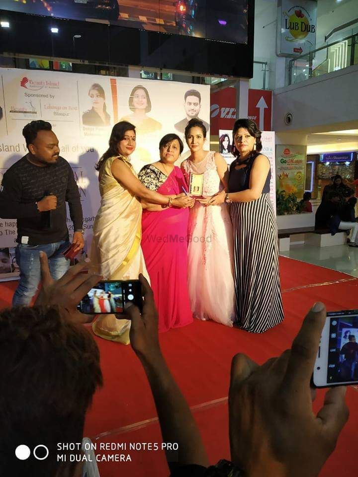 Photo From Winner of Best makeup artist Chhattisgarh award - By Sunainee's Makeovers