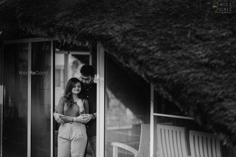 Photo From Ishaa & Sahil Pre-wedding - By Sweet Pickle Pictures