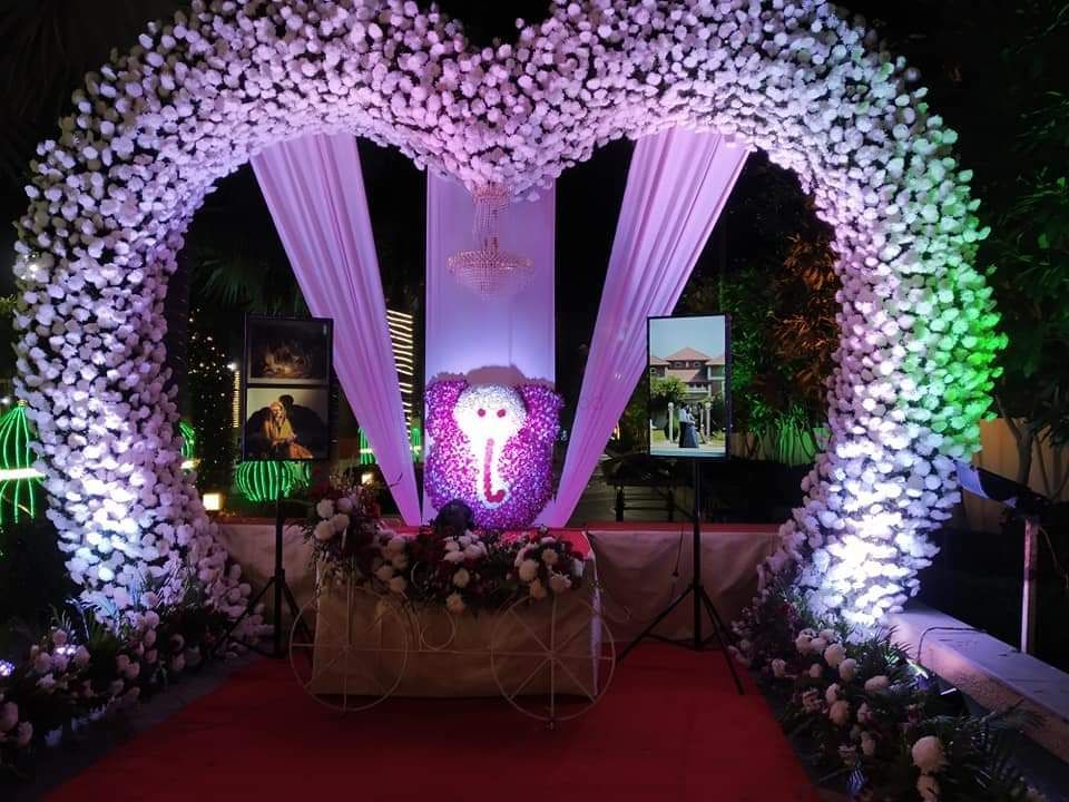 Photo From elegant wedding decor - By Daffodils Event Organizer