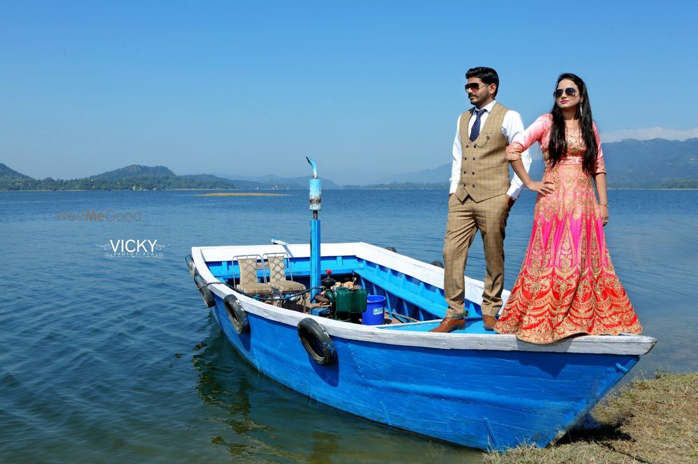 Photo From Ajay Pre wedding - By Vicky Photo Plaza