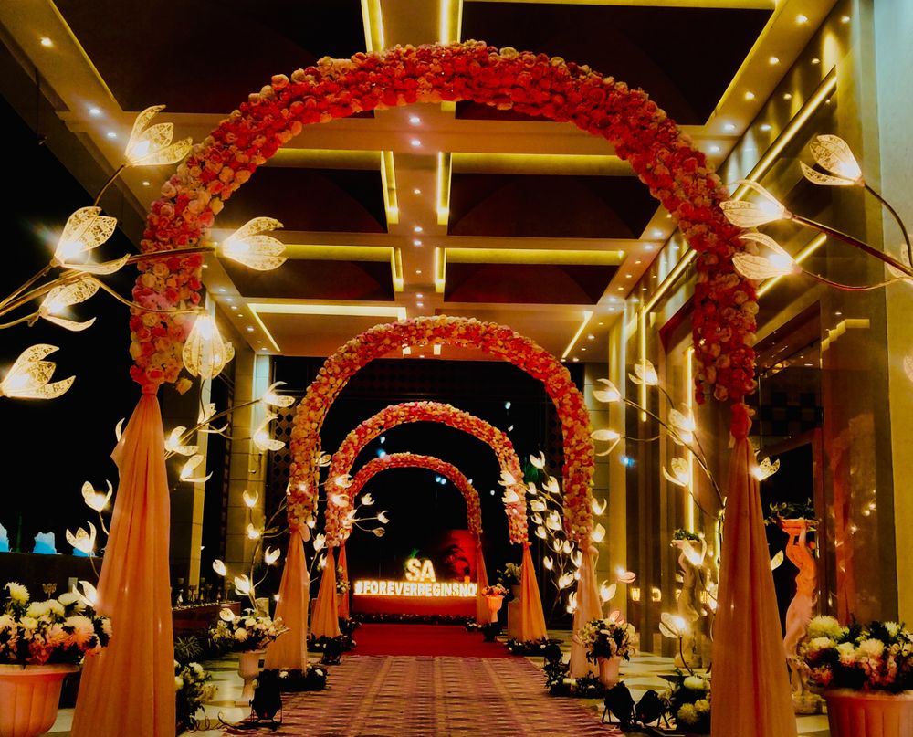 Photo of Archway entrance decor.