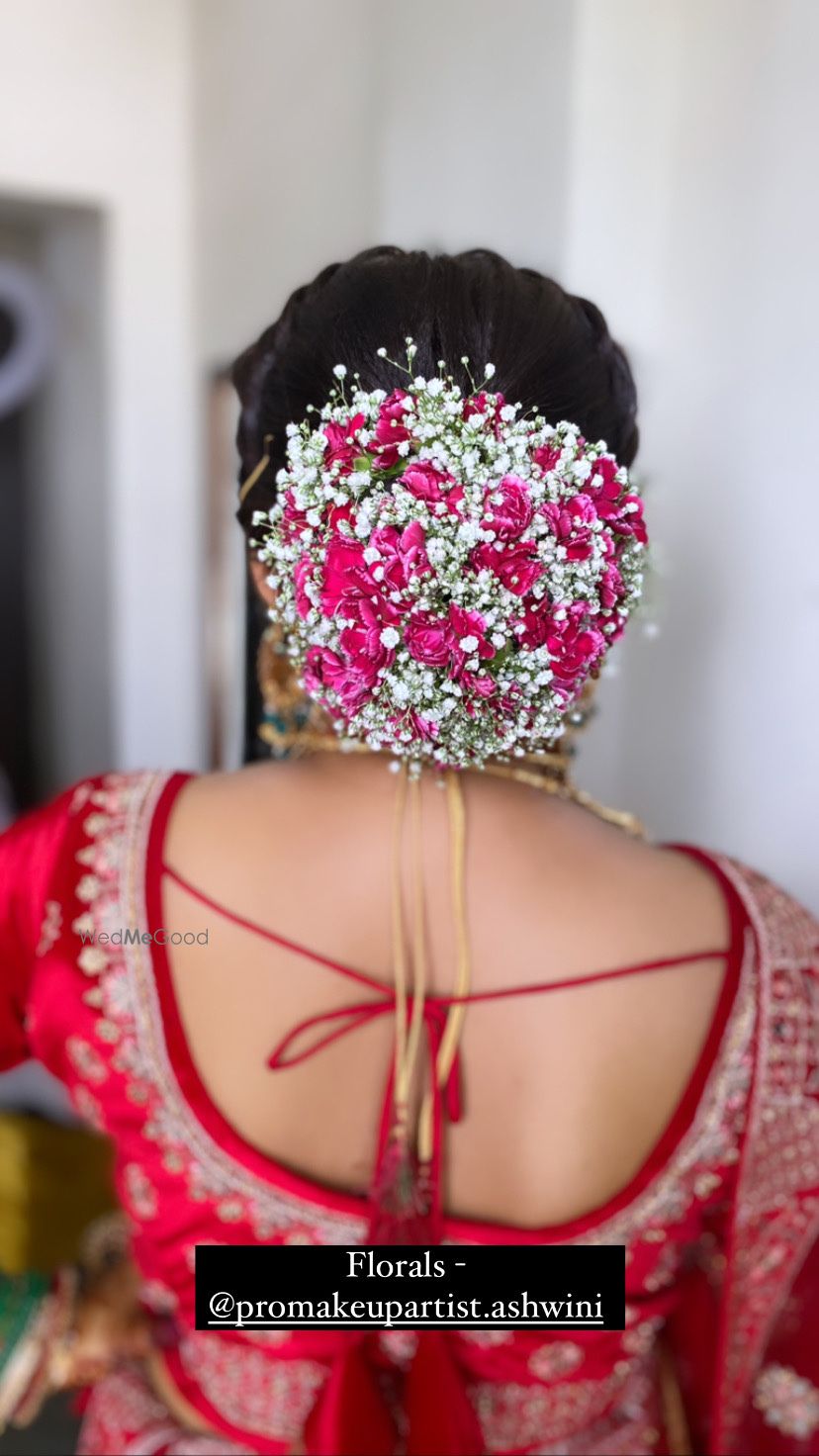 Photo From Bridal Floral Buns & Hairstyles - By Ashwini Makeovers