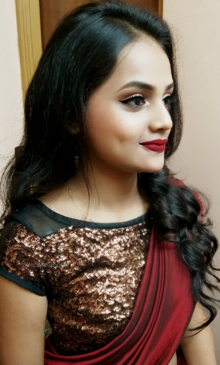 Photo From PARTY MAKEUPS - By Makeup by Moblina