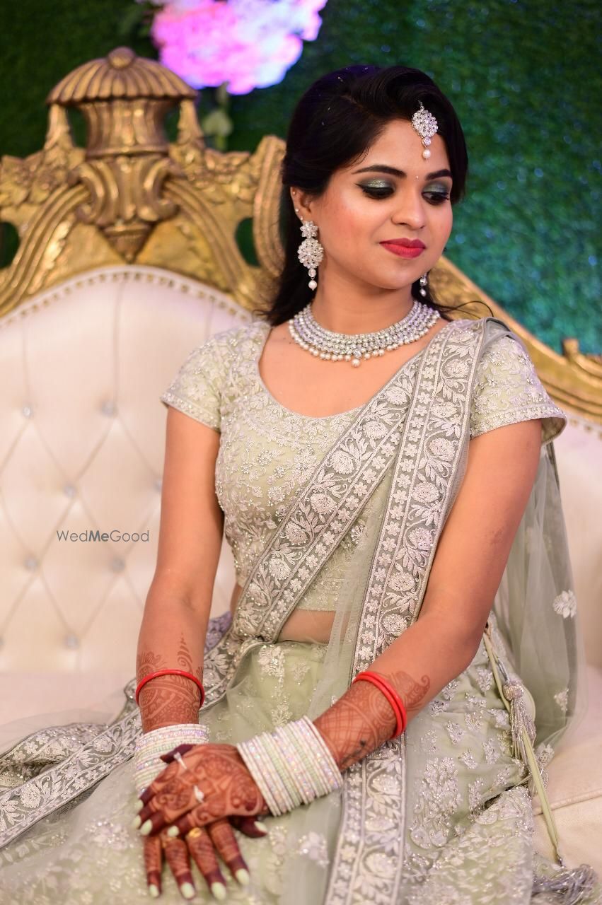 Photo From EnGegeMenT MaKeuP - By Makeup by Moblina