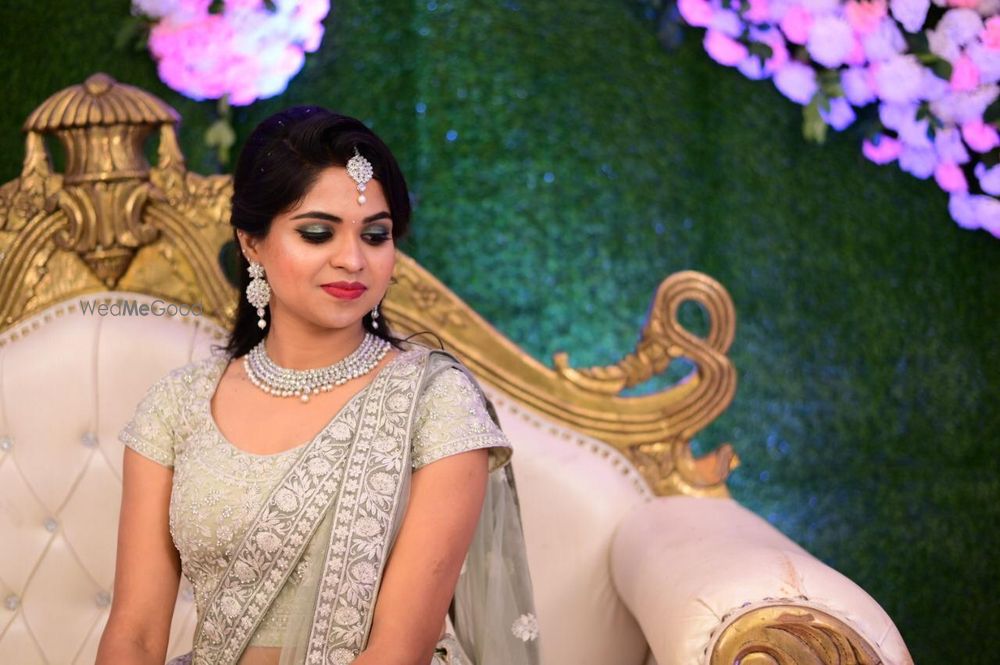 Photo From EnGegeMenT MaKeuP - By Makeup by Moblina