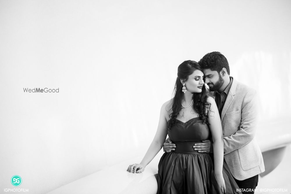 Photo From Shreya + Yadwinder: Short & Sweet Pre-Wedding Shoot  - By IG Photo Film