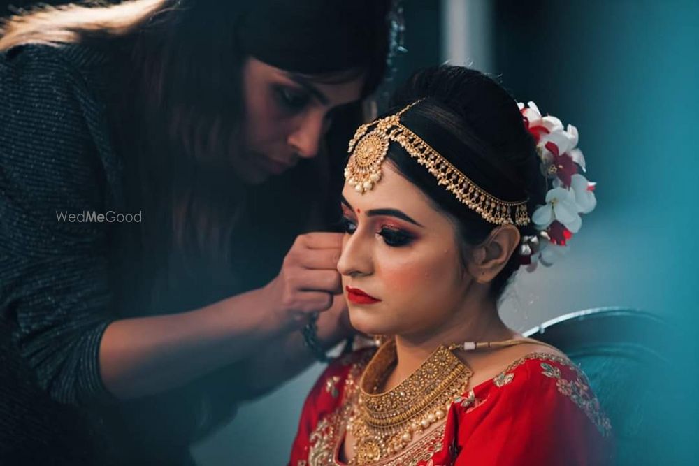 Photo From Destination Wedding(Bride juhi) - By Makeovers By Saanvi