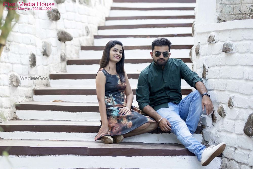 Photo From Swapnaja & Pratik PreWedding - By I Pixel Media House