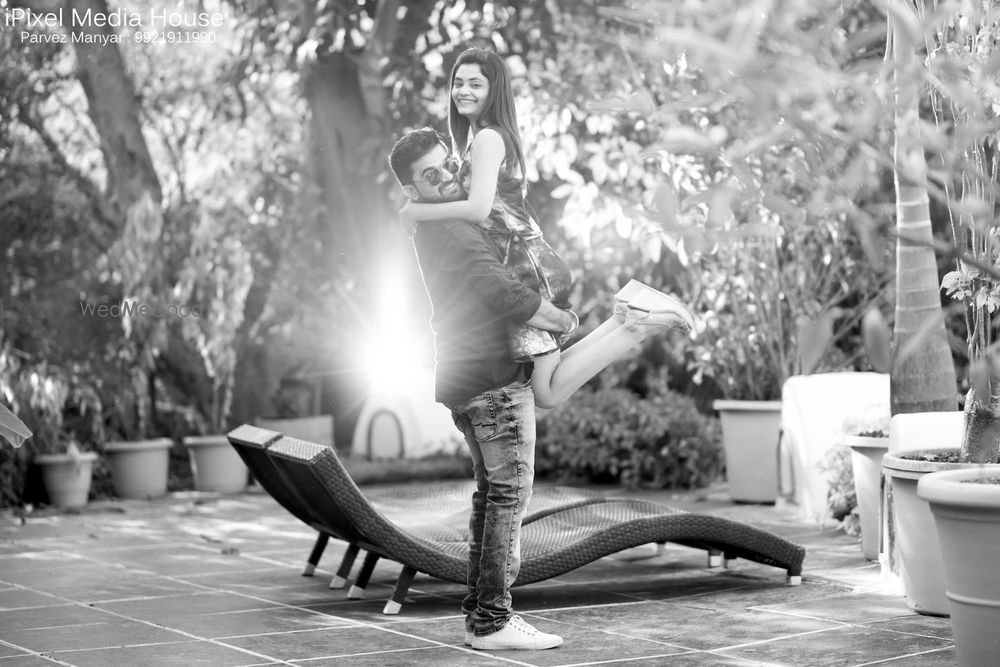 Photo From Swapnaja & Pratik PreWedding - By I Pixel Media House