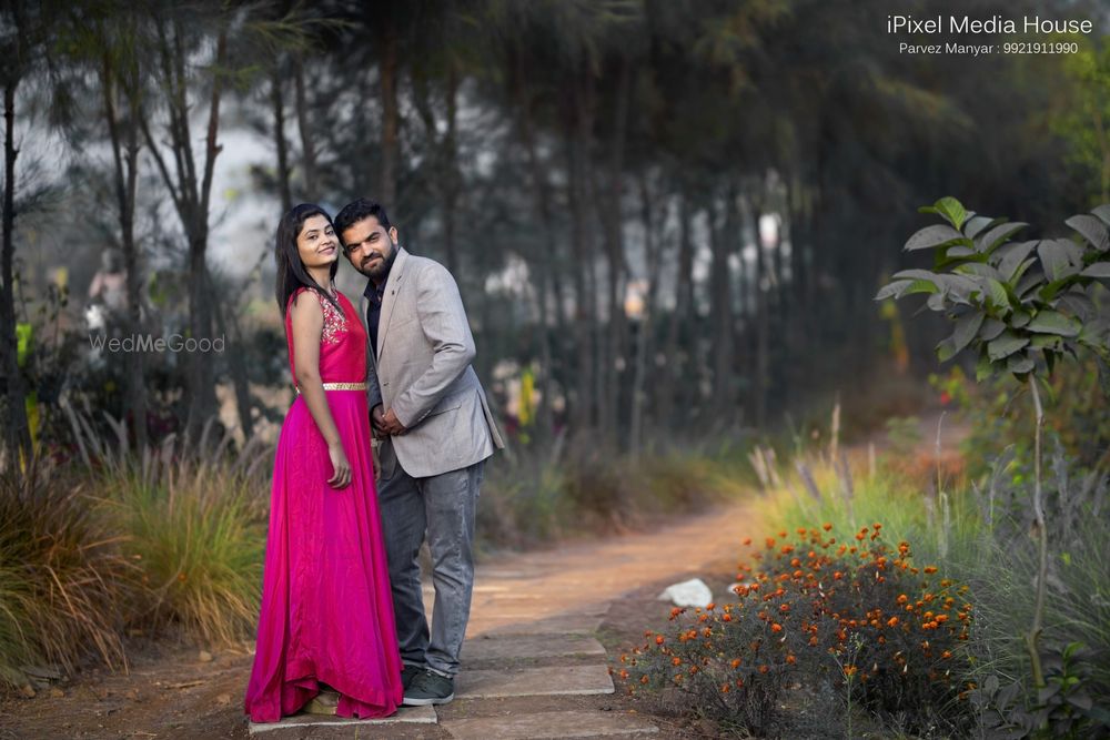 Photo From Swapnaja & Pratik PreWedding - By I Pixel Media House