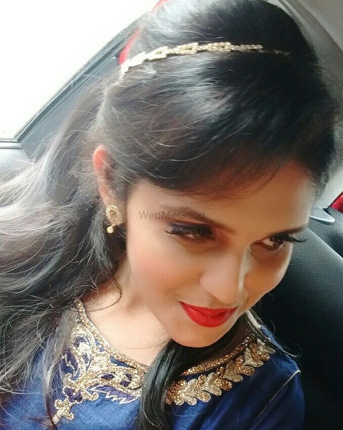 Photo From post wedding shoot - By Devyani Wadhwa Hair Stylist & Makeup Artist