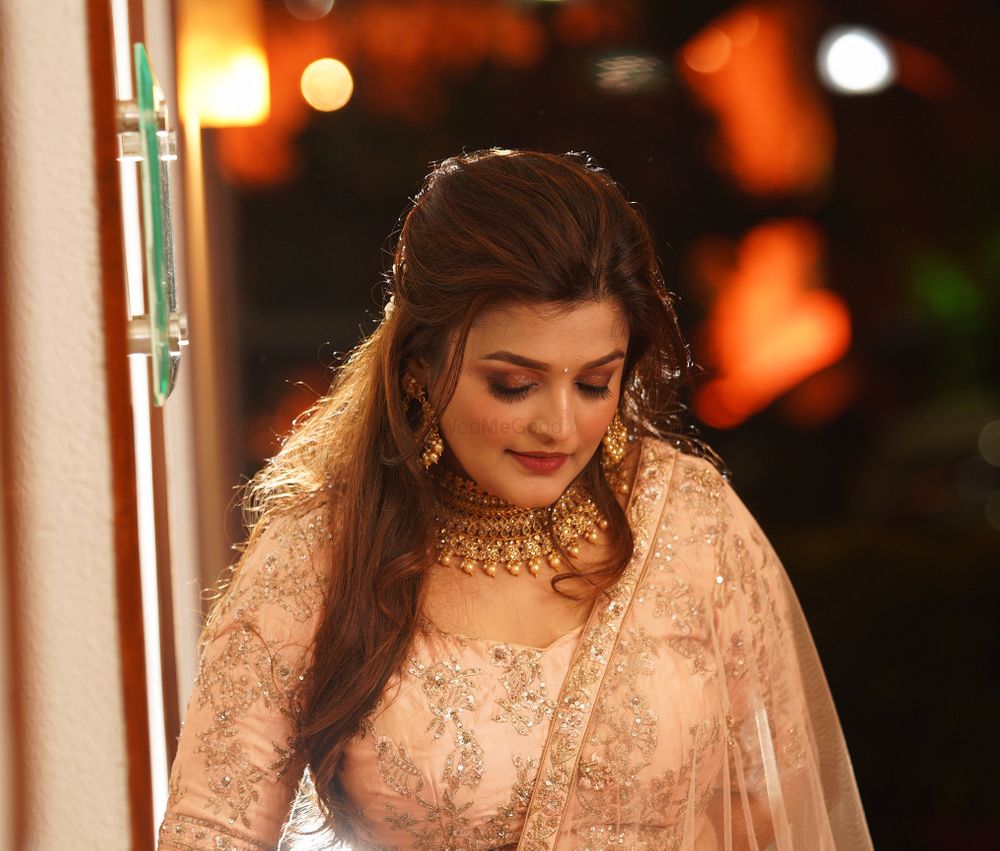 Photo From Engagement Bride - Prerna  - By Alia Makeovers