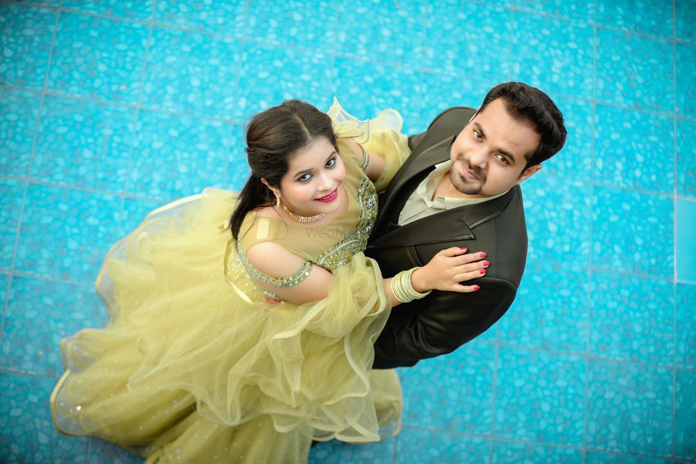 Photo From pre-wedding - By Dev Photography