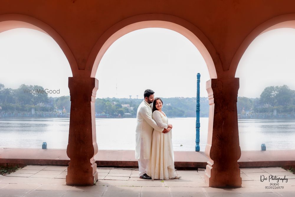 Photo From pre-wedding - By Dev Photography