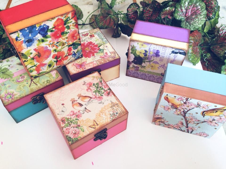 Photo of floral print boxes