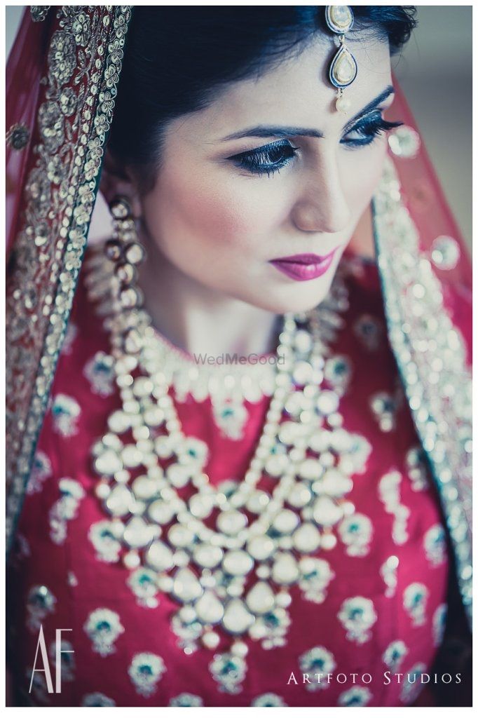 Photo of Bridal portrait with red