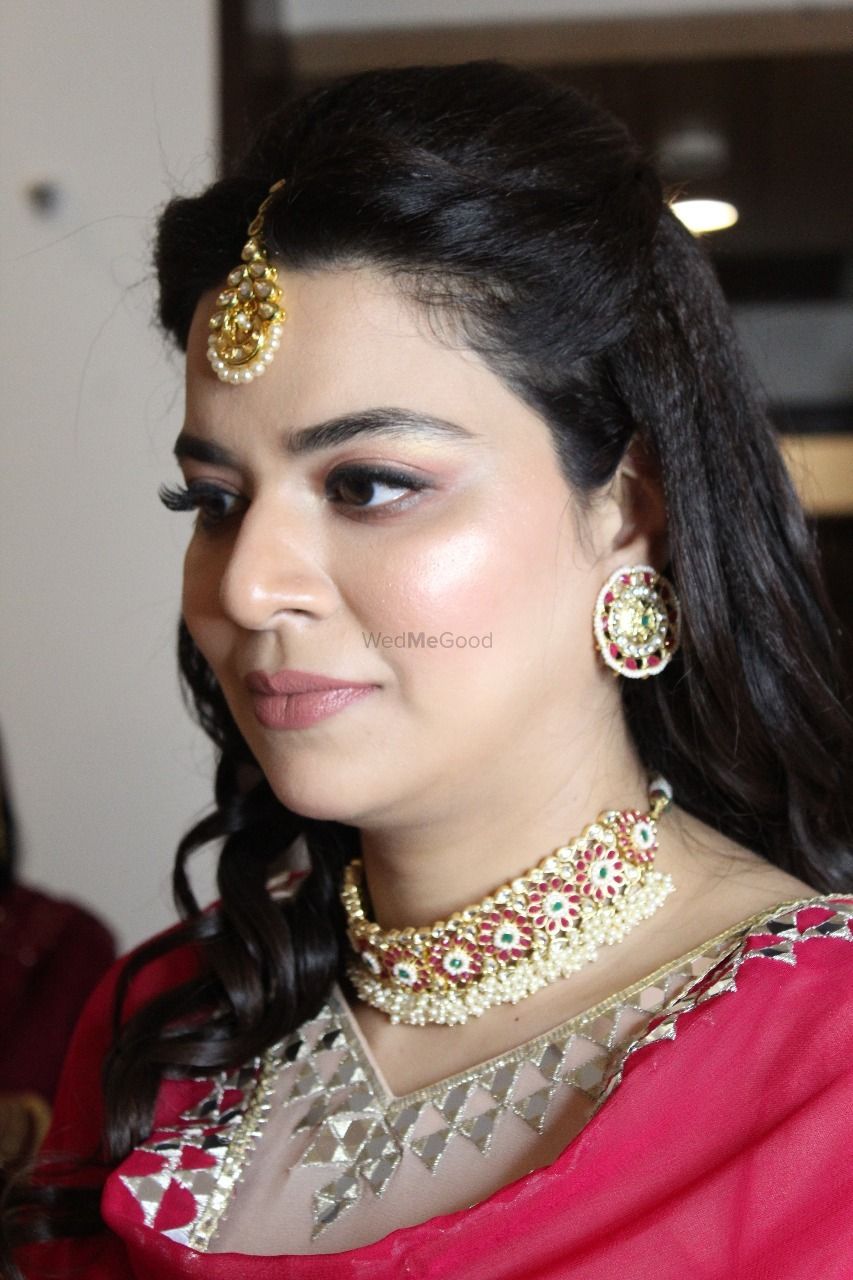 Photo From Engagement Looks - By Tusha Arora Makeovers