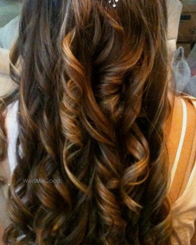 Photo From simple hair style - By Rayna Makeovers