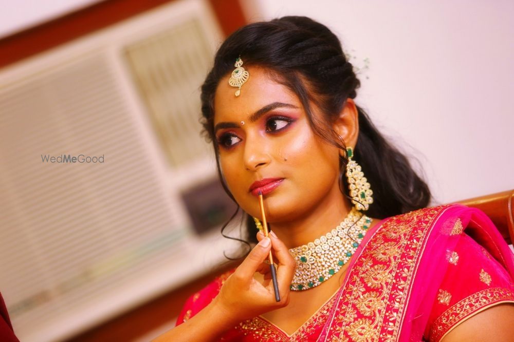 Photo From RECEPTION MAKEUP - HIGH DEFINITION - By Artistry by Charanyaa Murali